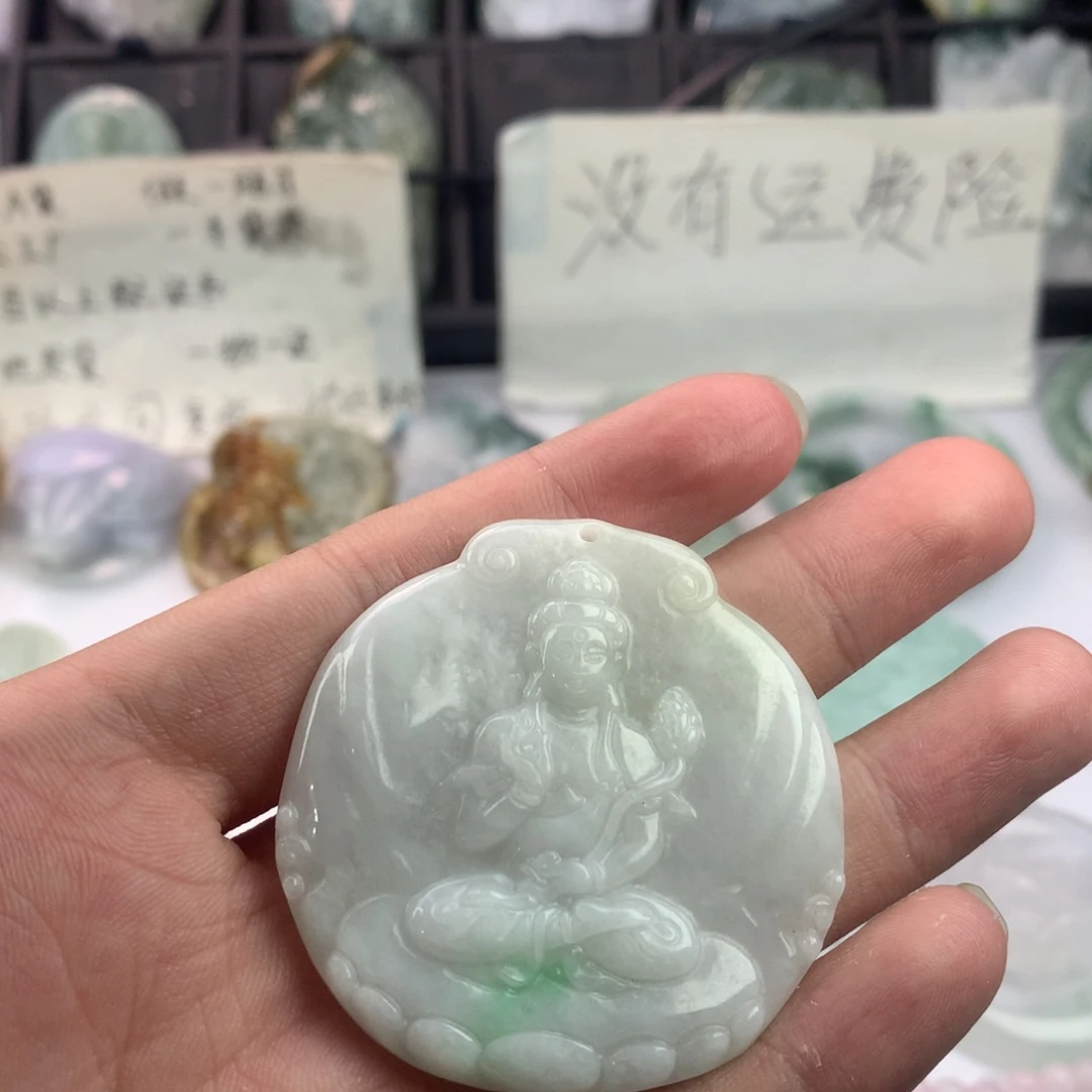 翡翠颈饰未镶嵌一