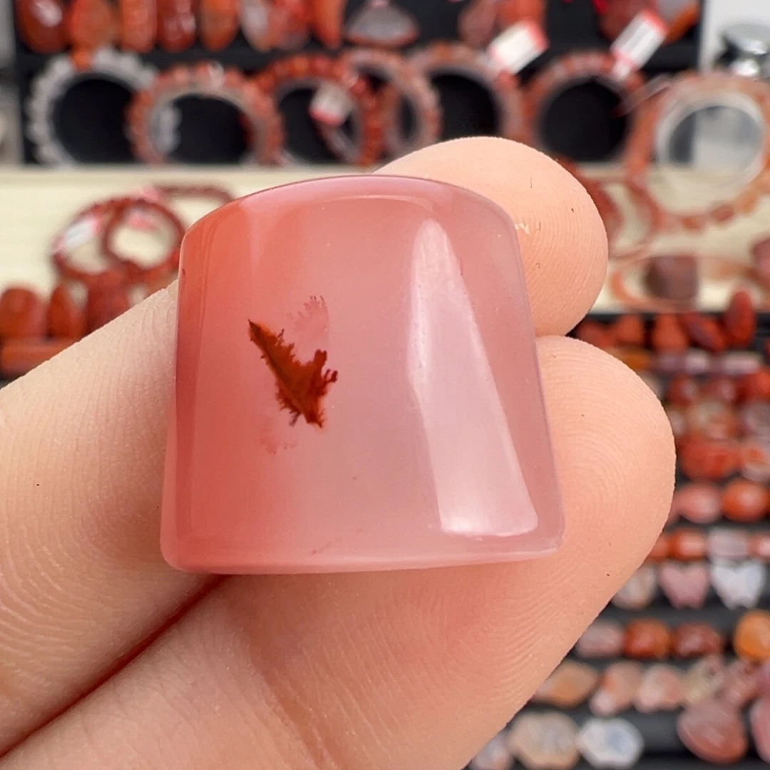 南红玛瑙未镶嵌颈饰无事牌