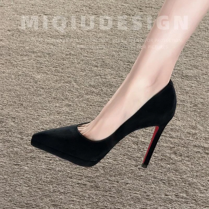 黑色红底高跟鞋女防水台细跟春秋季2025新款性感御姐尖头绒面单鞋