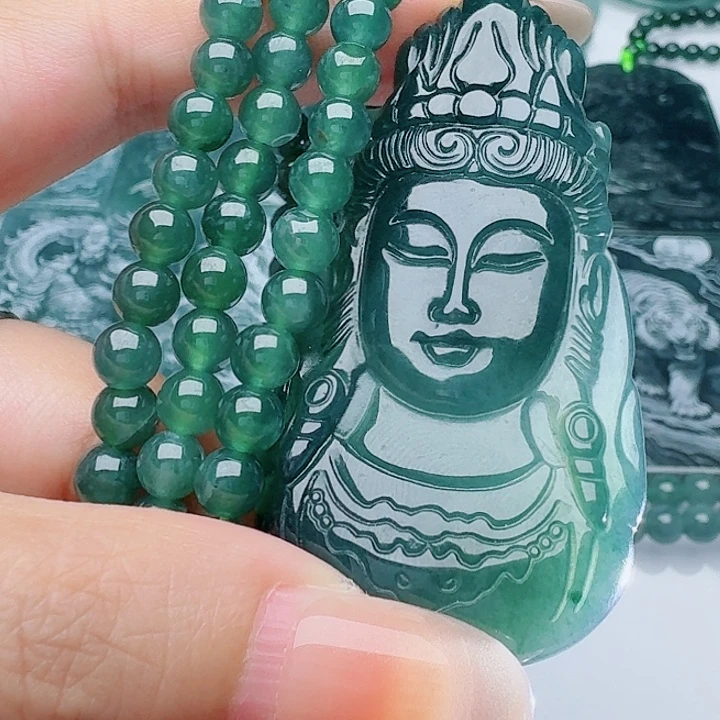 颈饰未镶嵌翡翠天然的A货翡翠多样性发其一