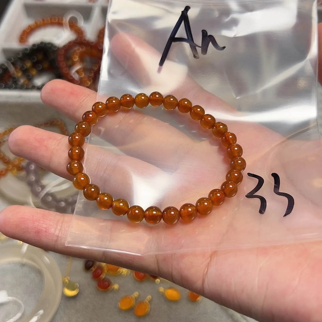 A****玛瑙/玉髓未镶嵌珠宝半成品