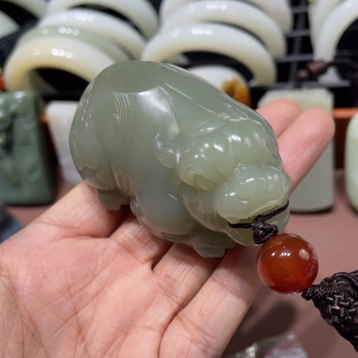 未镶嵌和田玉（子料）挂件