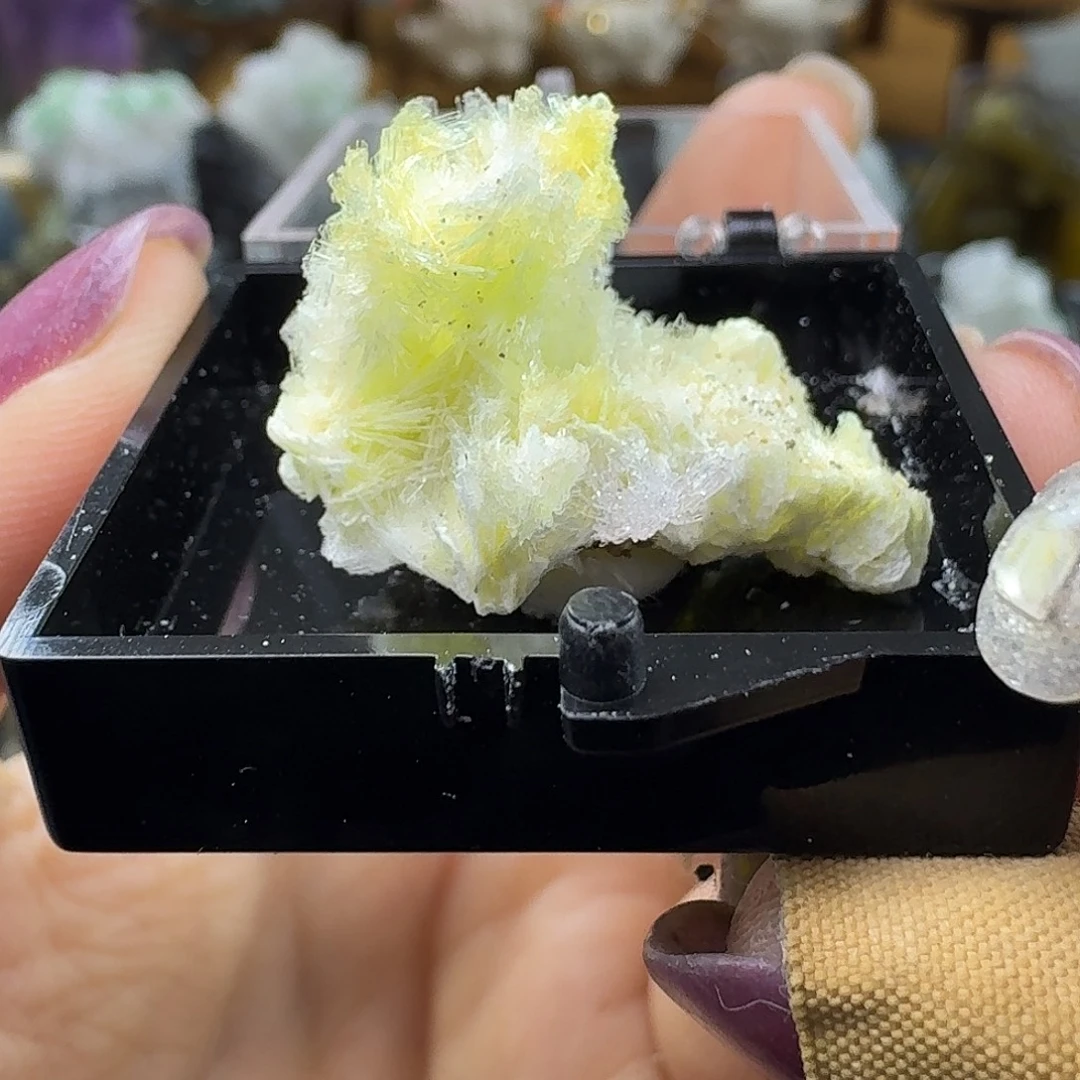 石材水氟铝钙石摆件