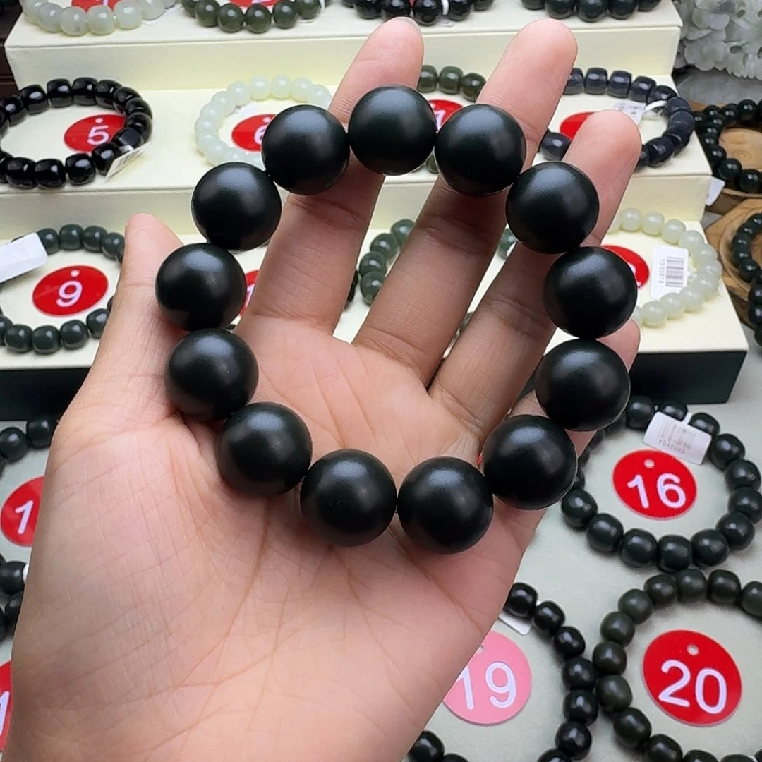 和田玉未镶嵌手串