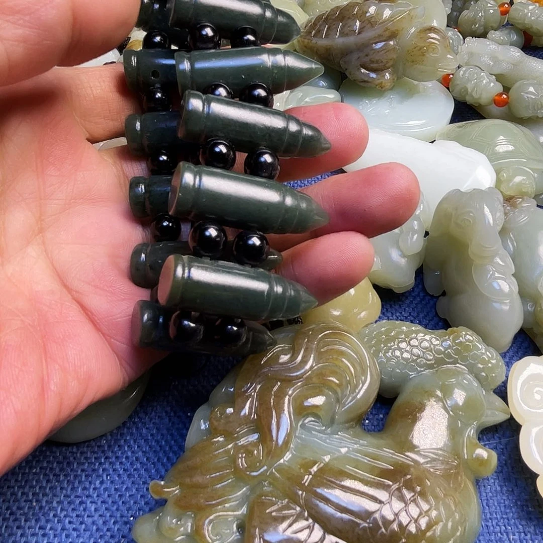 和田玉手链未镶嵌焕**砂