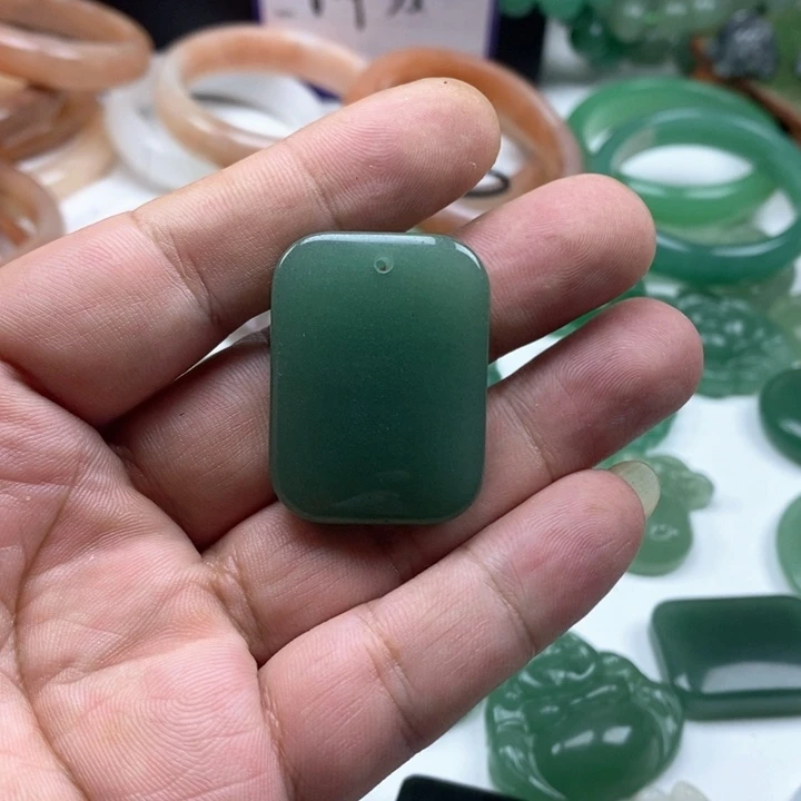 未镶嵌东陵石颈饰江****海