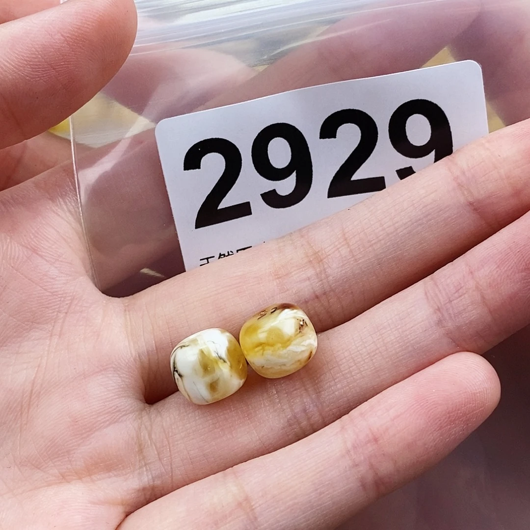 未镶嵌蜜蜡珠宝奇石10