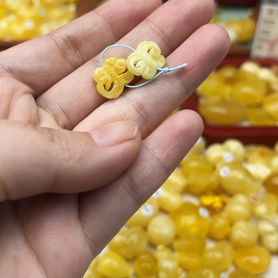 蜜蜡未镶嵌裸石天然