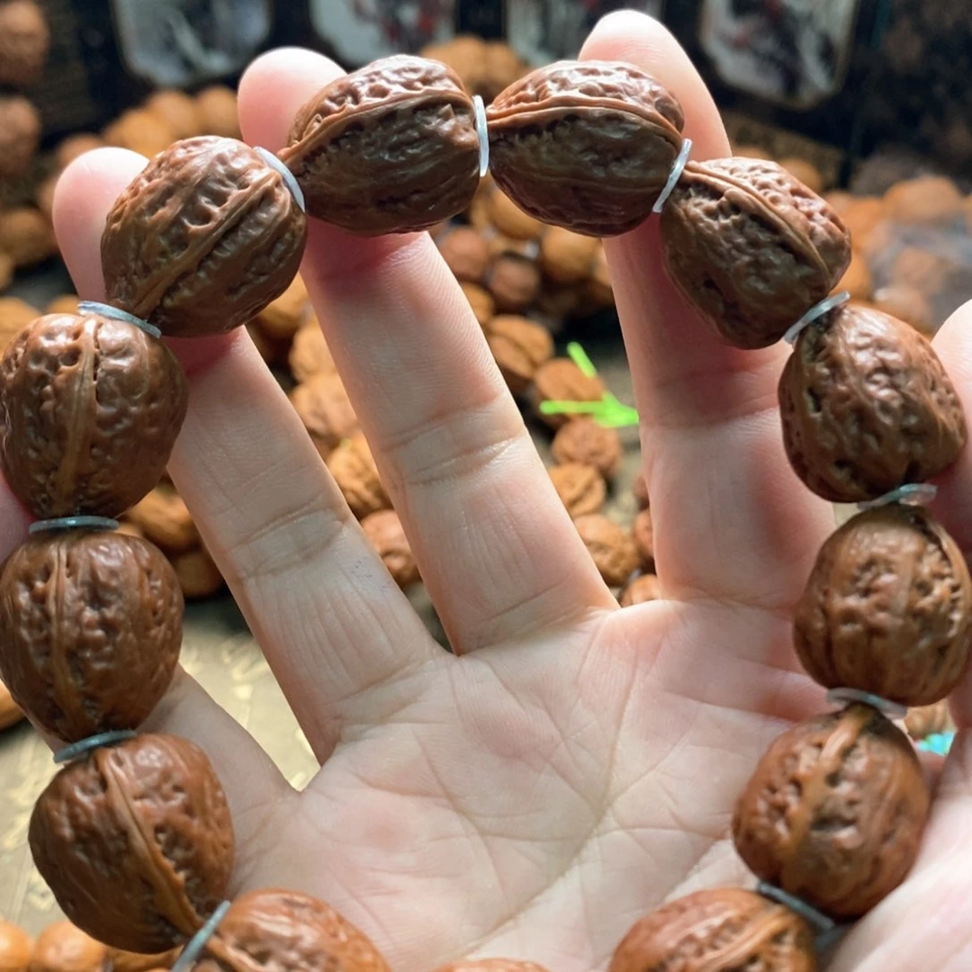 文玩核桃手串A****j文玩核桃子弹头