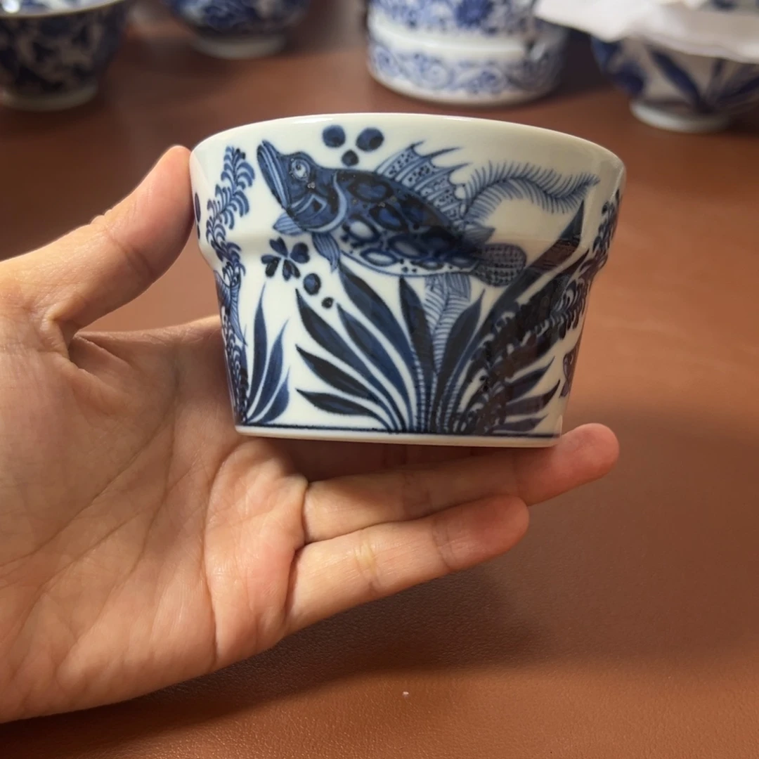 景德镇手工福利鱼藻折腰杯
