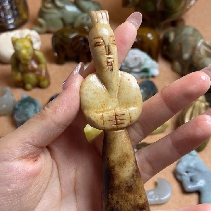 蛇纹石玉未镶嵌颈饰