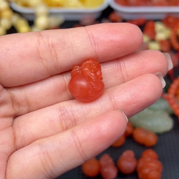 魏***魏南红玛瑙未镶嵌吊坠(不含链)