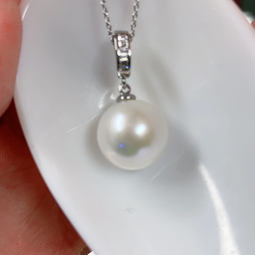 淡水珍珠吊坠(赠链)未镶嵌