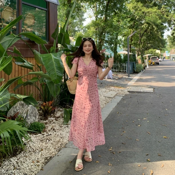 圆脸小雯/法式扎染短袖V领波点收腰褶皱夏季绝美气质连衣裙