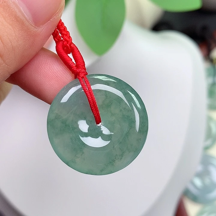 翡翠未镶嵌颈饰平安扣 25.2x5.0mm