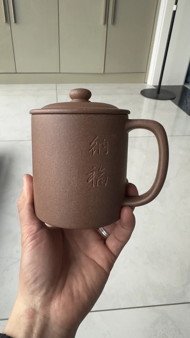 郑贺准甄选宜兴紫砂泥料手工紫砂杯
