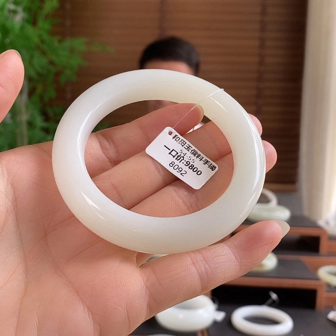 和田玉手镯未镶嵌8092