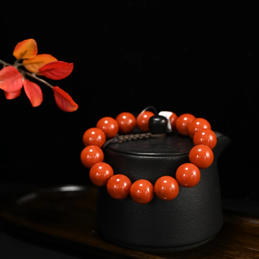 LOT8837 2512040016南红手串/保利