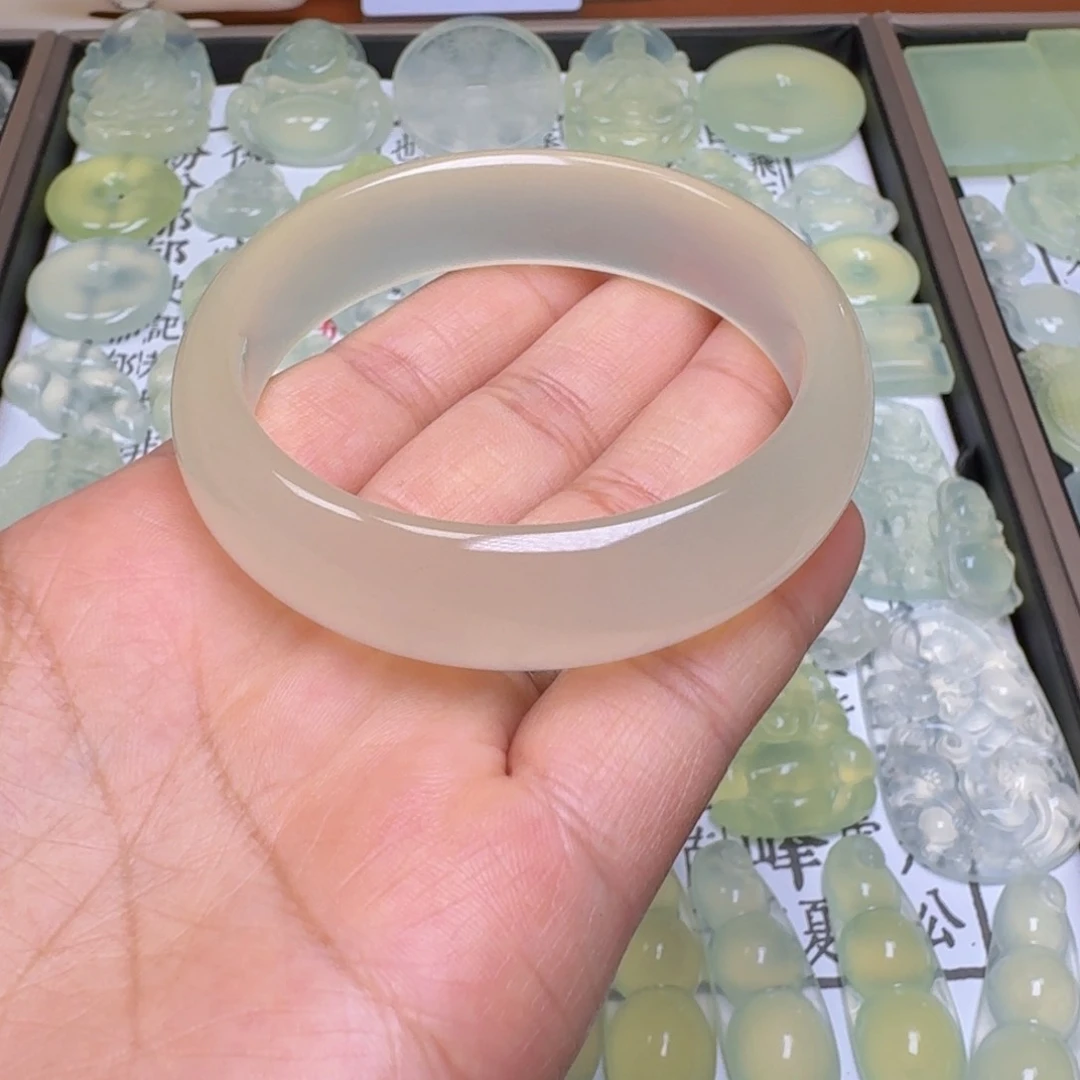 岫玉未镶嵌颈饰天然岫玉精品手镯