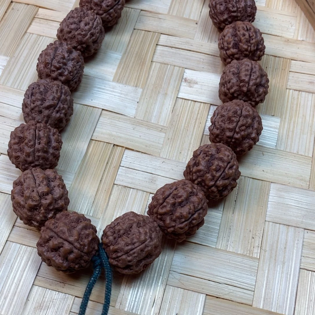 金刚菩提吊坠.**m精挑二狗手持