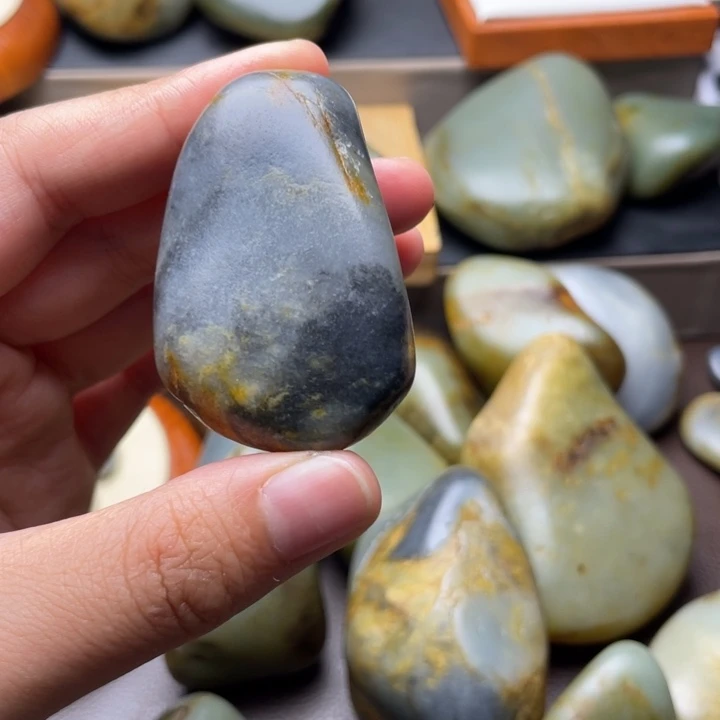 和田玉未镶嵌颈饰7