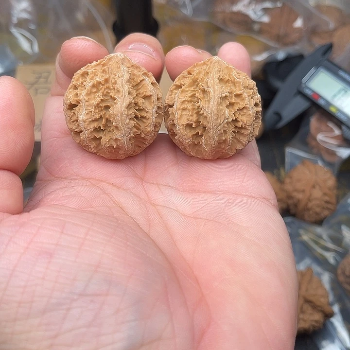 奇***P今日拍品推荐八棱