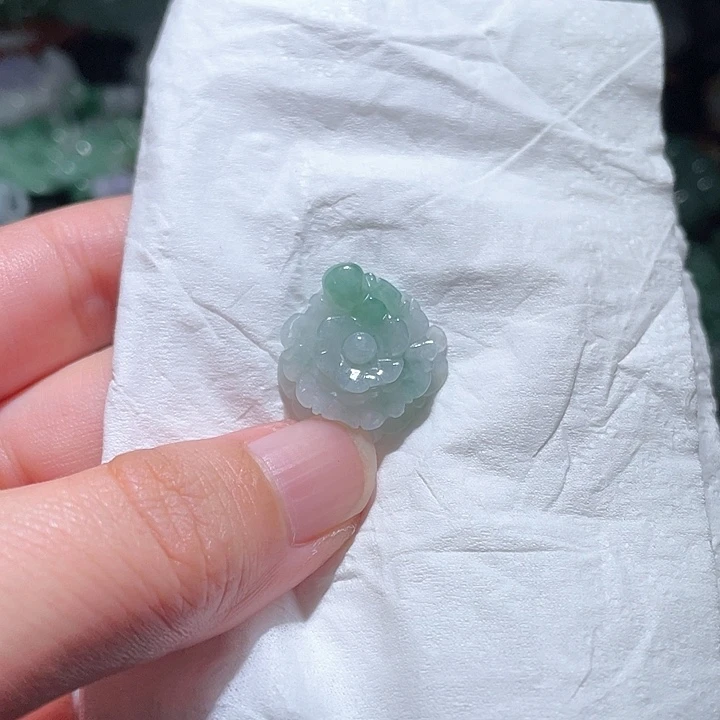 颈饰未镶嵌翡翠天