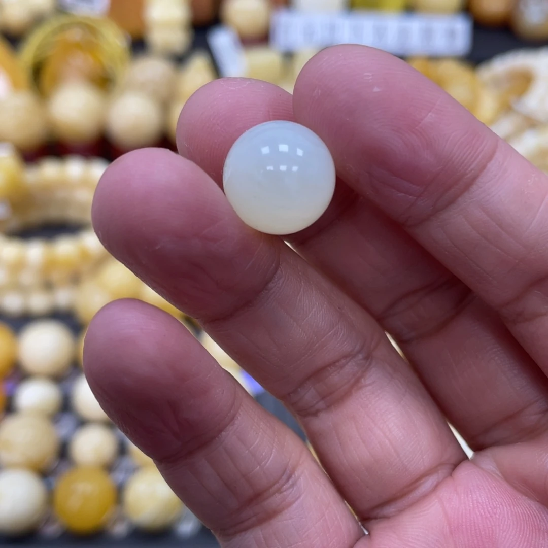 琥珀珠宝奇石未镶嵌13mm特色荧光