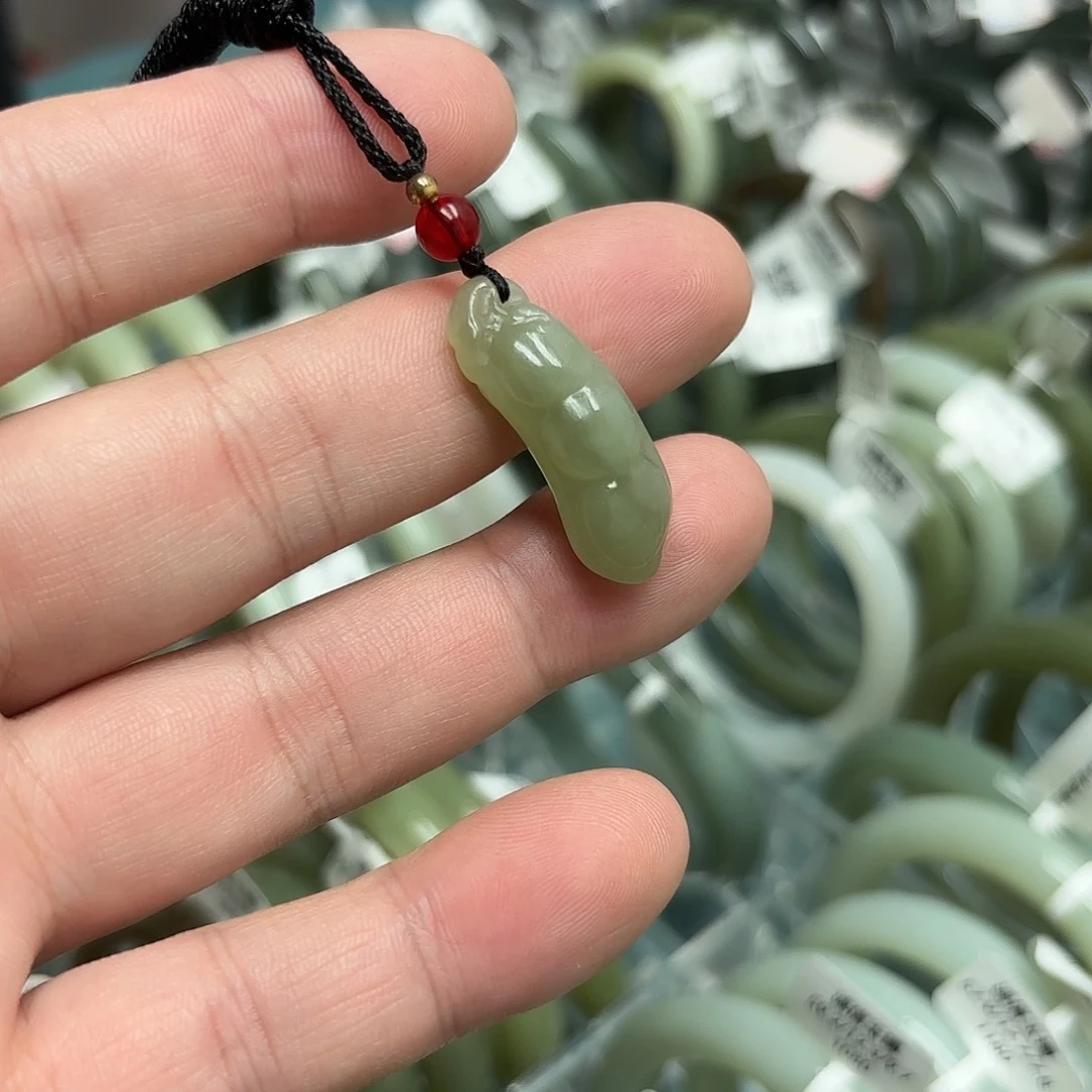 未镶嵌手镯和田玉（糖玉）