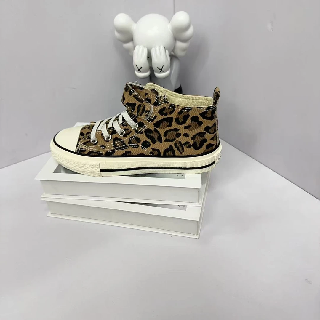 9119芭芭鸭儿童低帮车缝线休闲风女帆布鞋拼色韩版男魔术贴