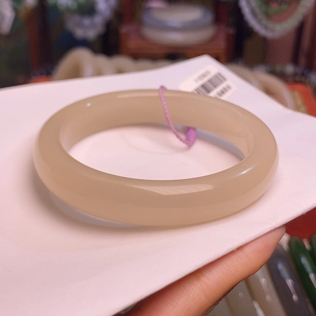 s***l和田玉未镶嵌颈饰收藏级55.6老矿料浓红藕粉手镯