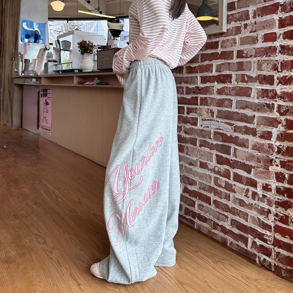 雪千羽松弛感字母烫钻运动卫裤女宽松阔腿裤爵士舞休闲裤拖地美式