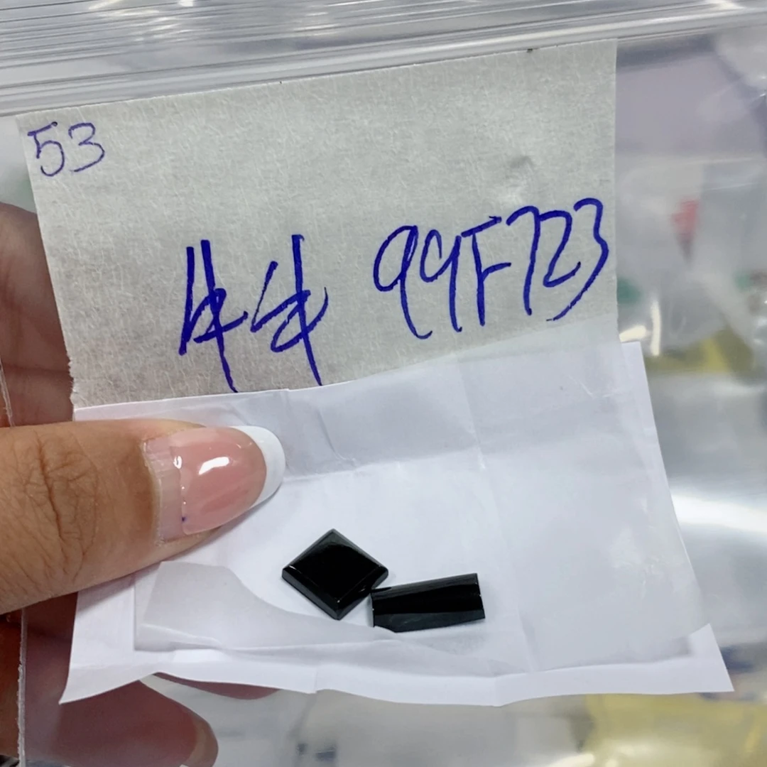 牛***牛定制翡翠未镶嵌不