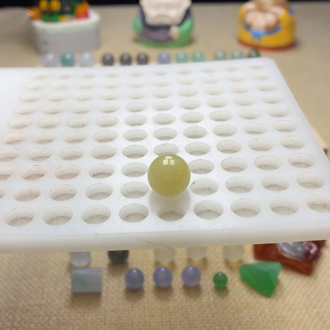 翡翠未镶嵌手链12.05满黄翡圆珠