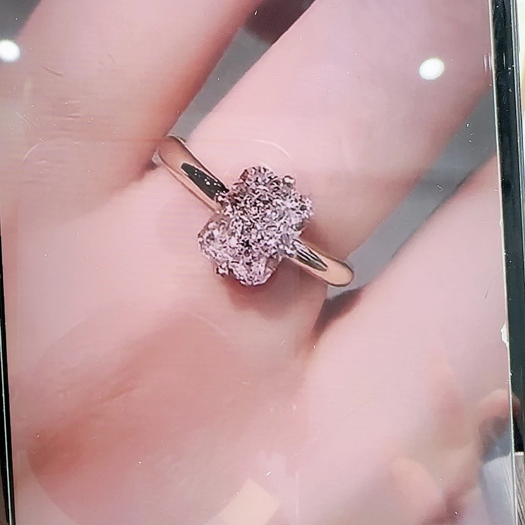 18K金镶嵌实验室培育钻石2ct，d，vvs2，18K金
