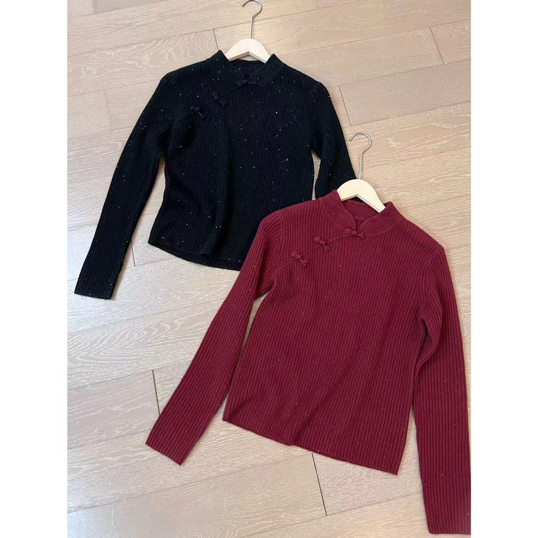 JOJO/玖了个玖 2025早春 新中式国风三粒盘扣旗袍领毛衣2412B6215