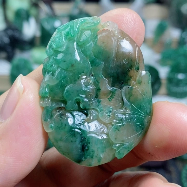 未镶嵌独山玉颈饰