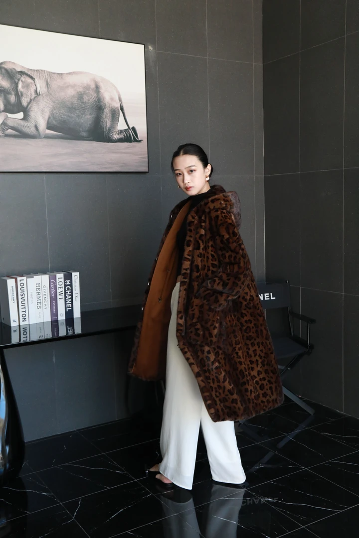 海宁冬季水貂2025女款新款时尚阔版中长款豹纹110设计师气质皮草