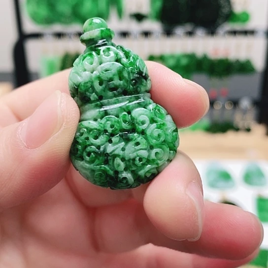 翡翠未镶嵌耳饰挂件