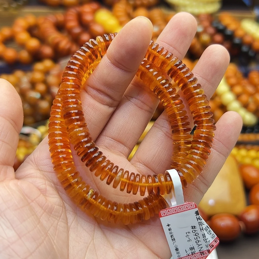 琥珀未镶嵌珠宝奇石多样性发其一