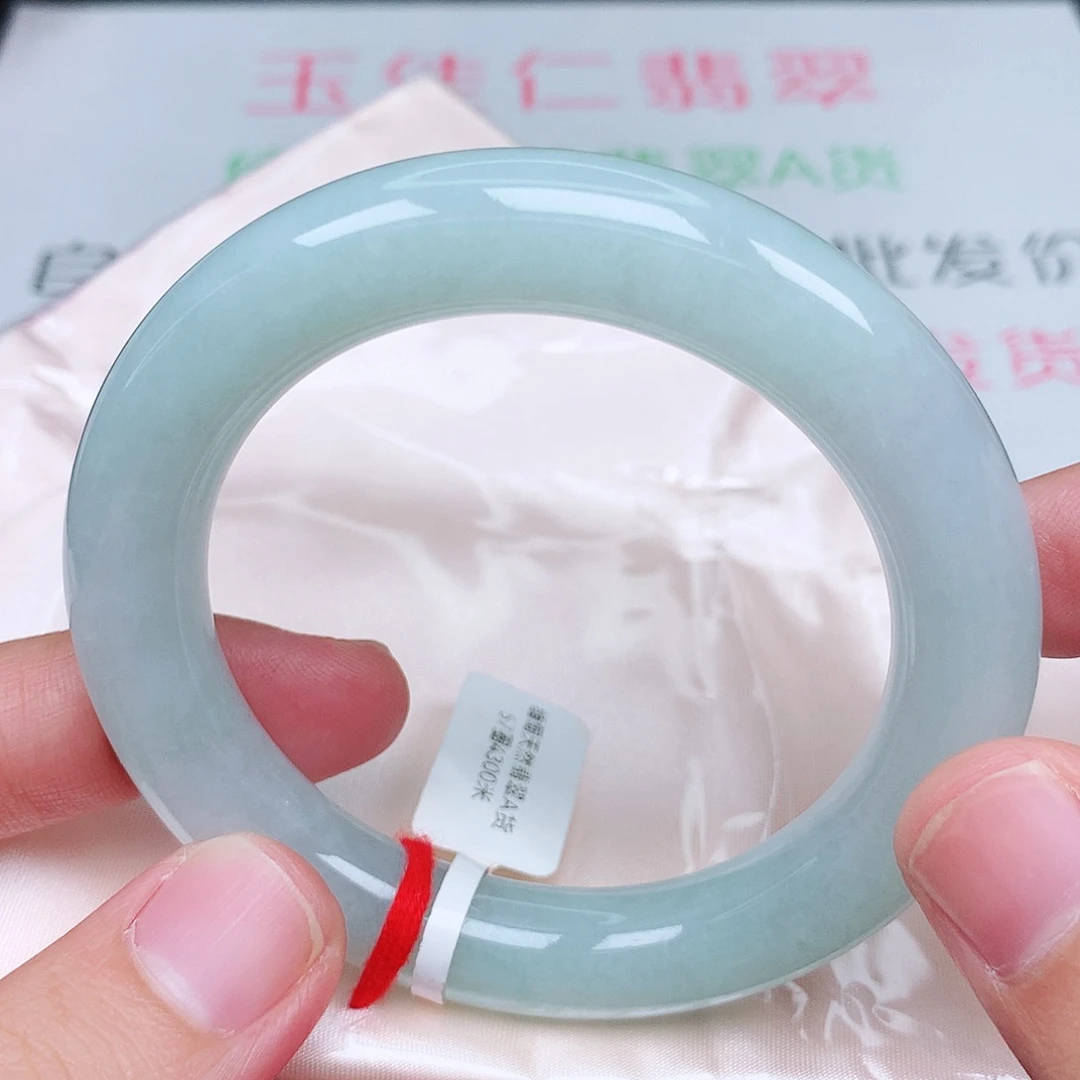 未镶嵌手镯翡翠天然翡翠手镯