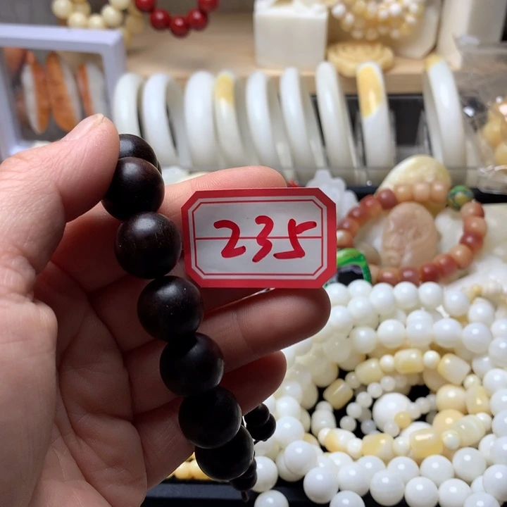 大果紫檀（缅甸花梨）七*莲235。1.2玉化108