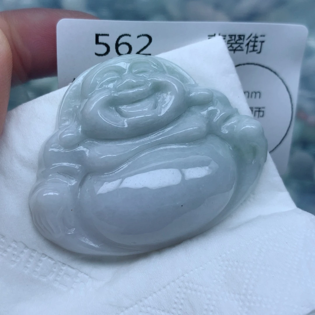 颈饰足铂镶嵌翡翠
