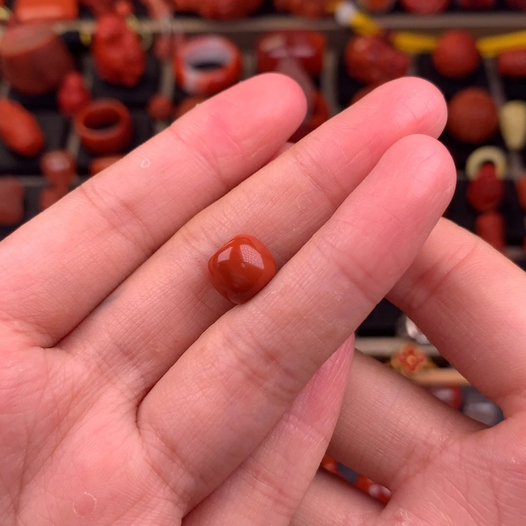 南红玛瑙未镶嵌纯色老型9+