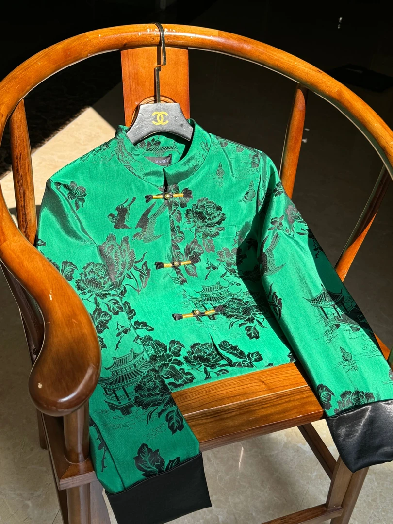 3156新中式金线刺绣拼接国风短外套