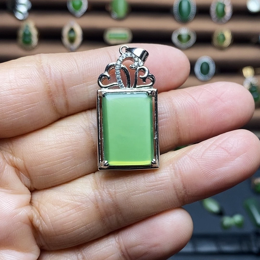 吊坠(赠链)银S925镶嵌和田玉（碧玉）