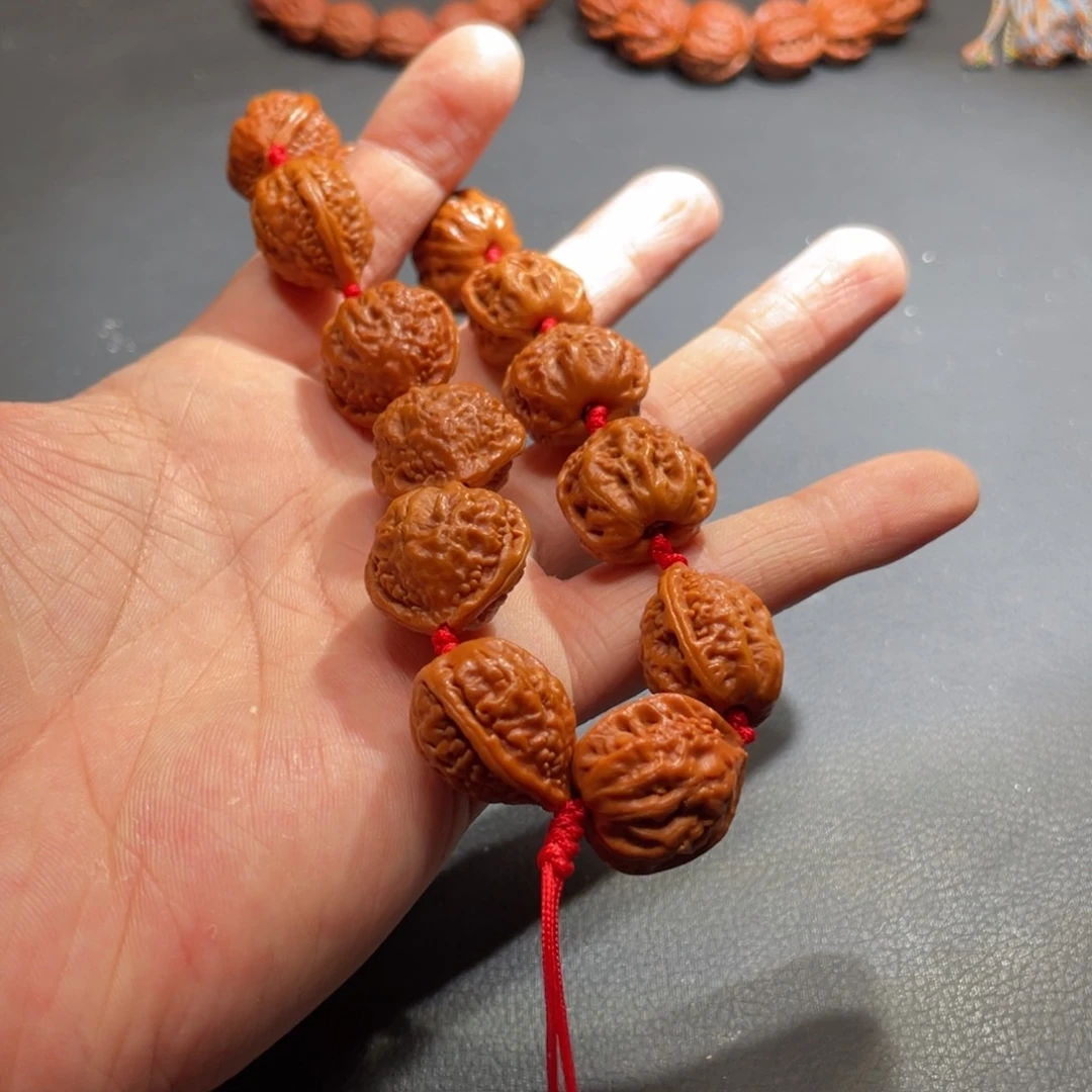 文玩核桃手串道****鱼核桃