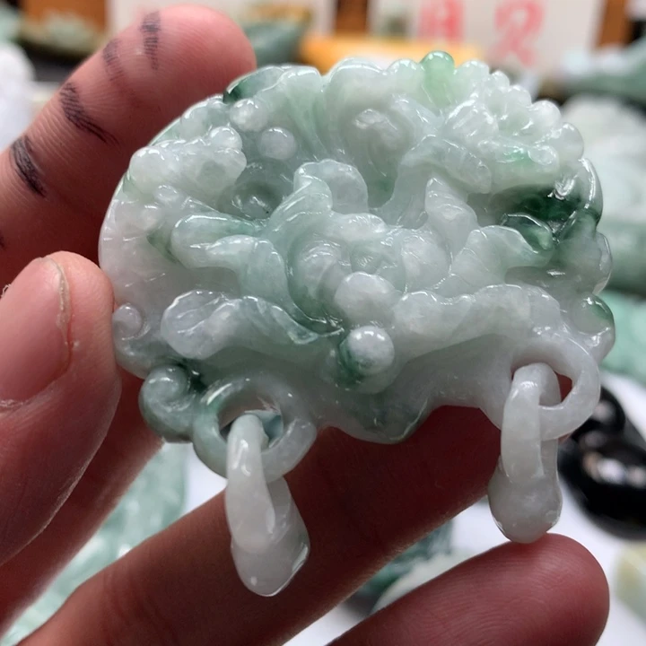 翡翠未镶嵌颈饰保真天然a货翡翠