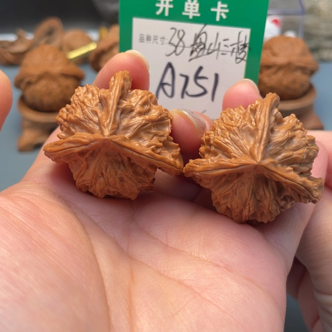 吊坠桃核文玩核桃