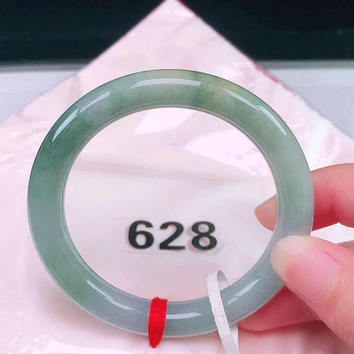 翡翠未镶嵌手镯（圆镯）翡翠手镯